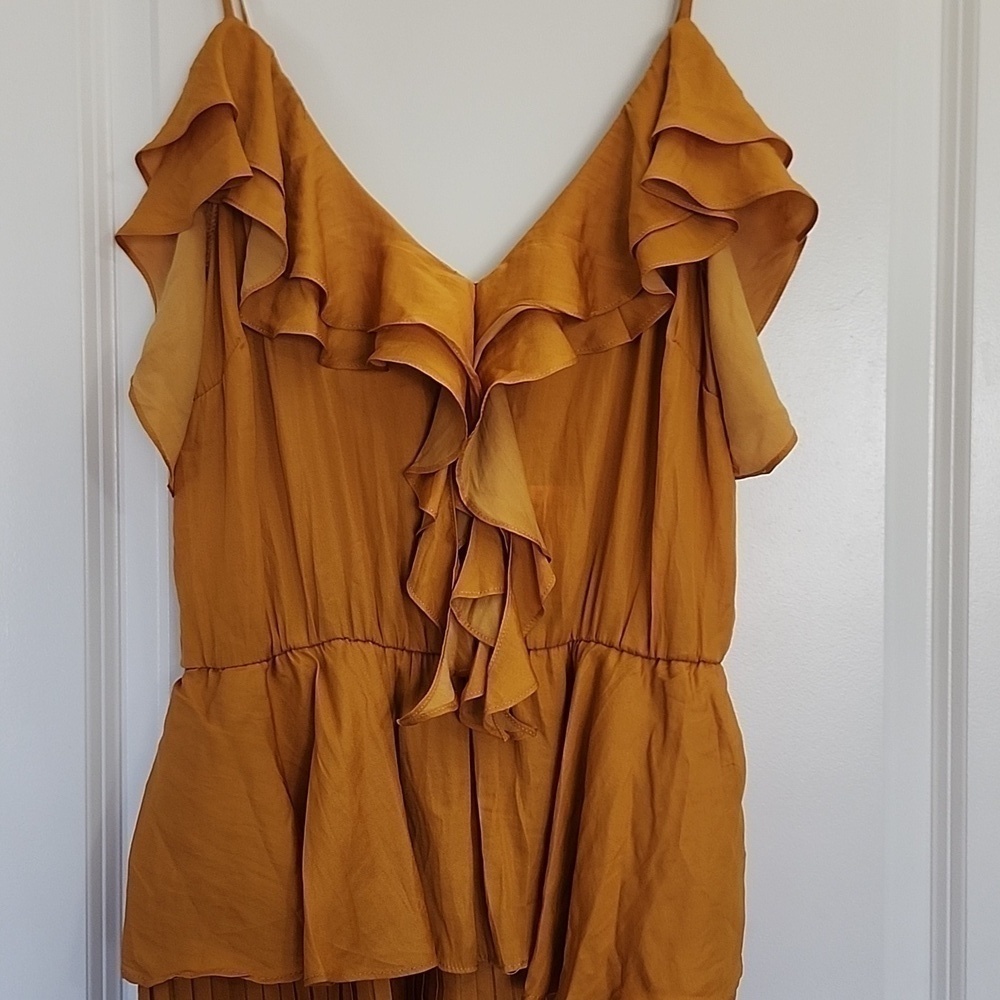 NWT DO+BE MUSTARD YELLOW TOP SIZE LARGE - Picture 3 of 12